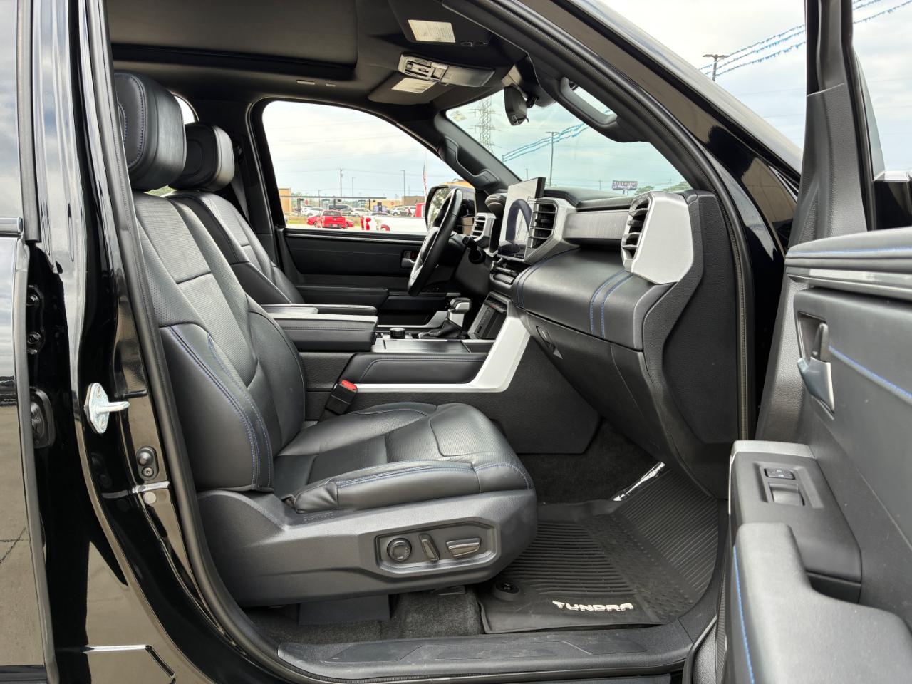 Toyota Tundra  2023