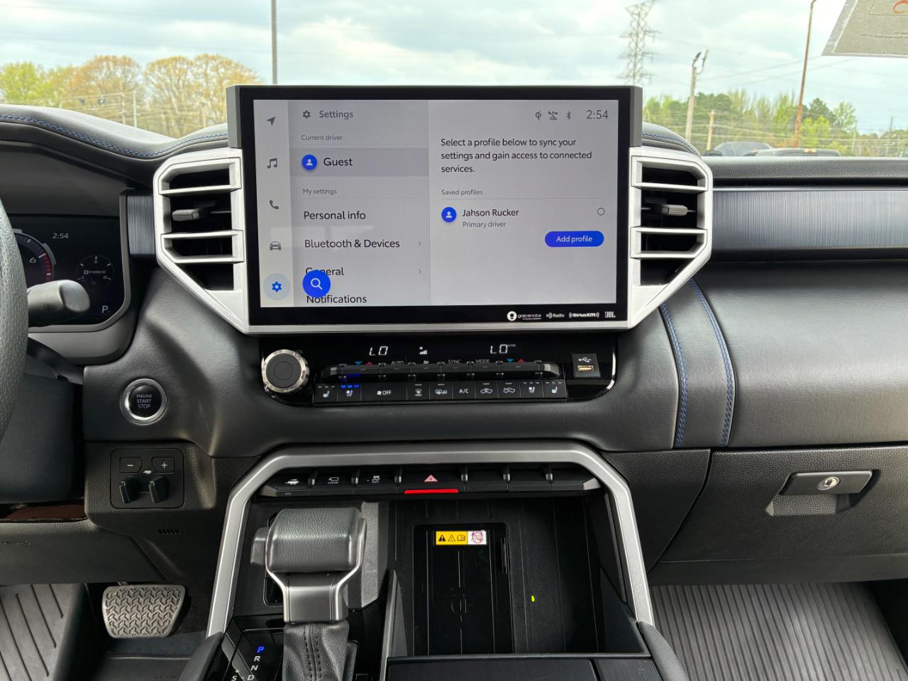 Toyota Tundra  2023