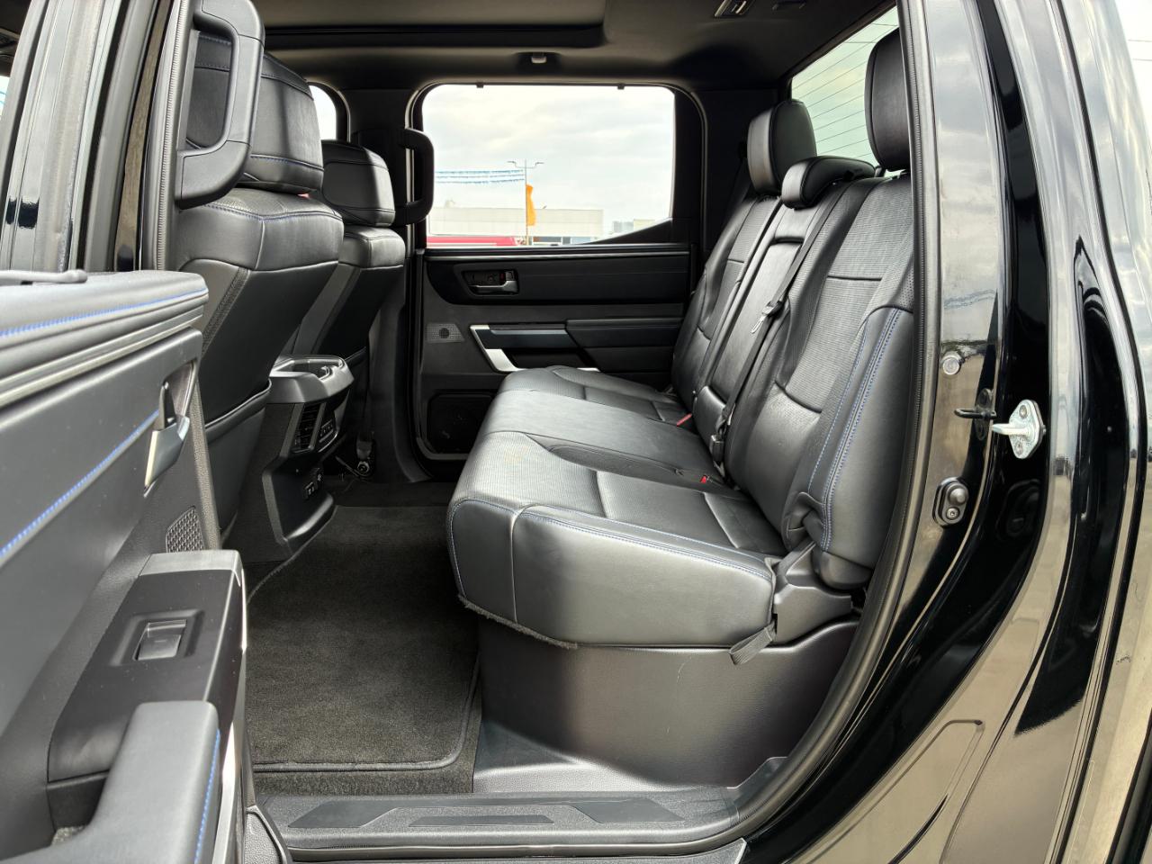 Toyota Tundra  2023