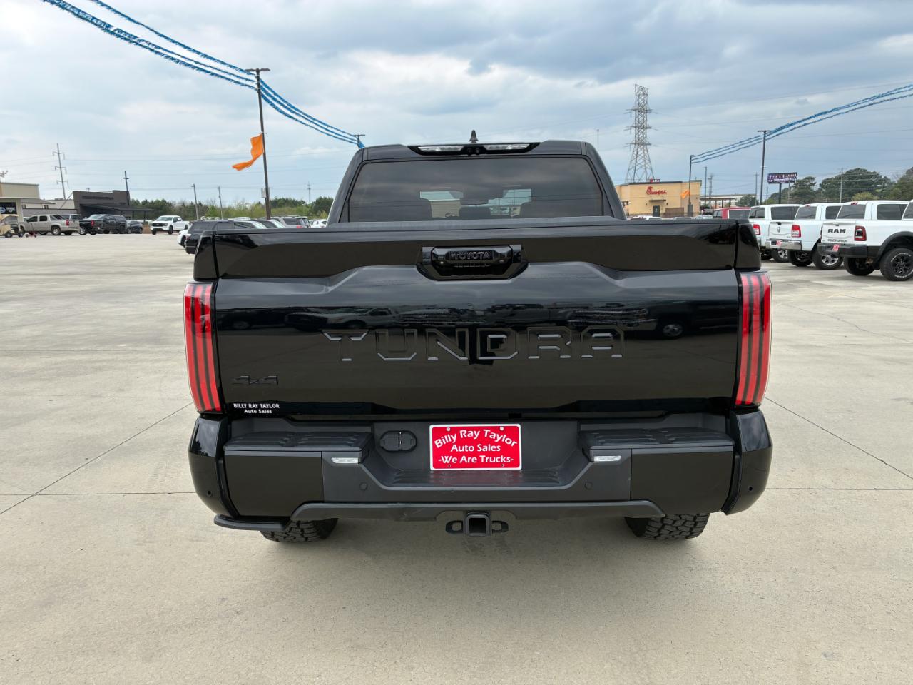 Toyota Tundra  2023