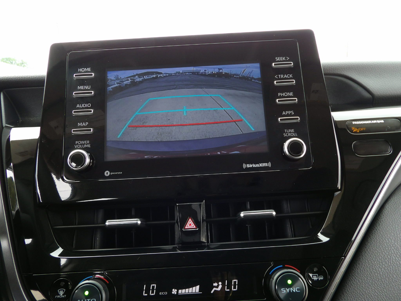 Toyota Camry SE 2023