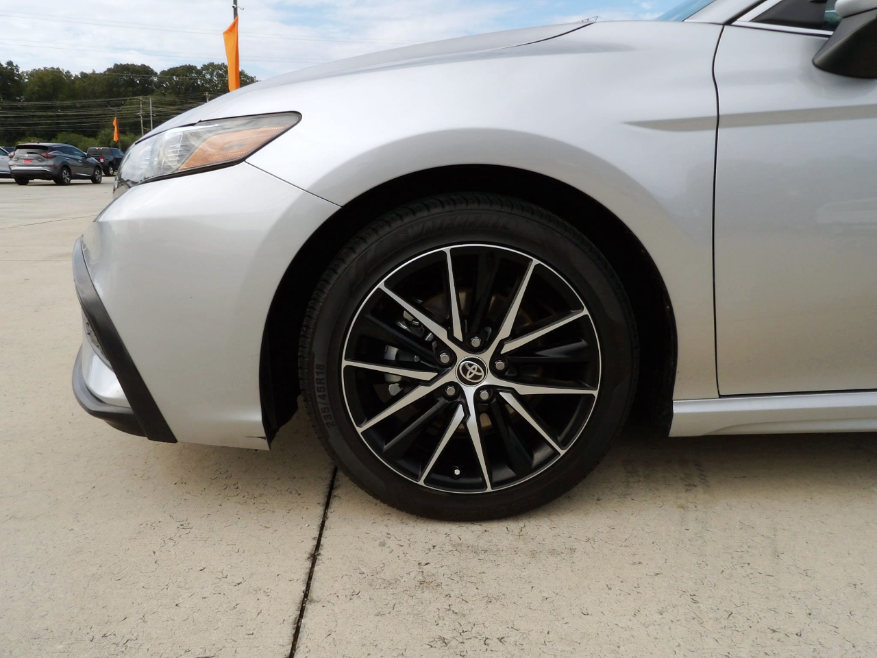 Toyota Camry SE 2024