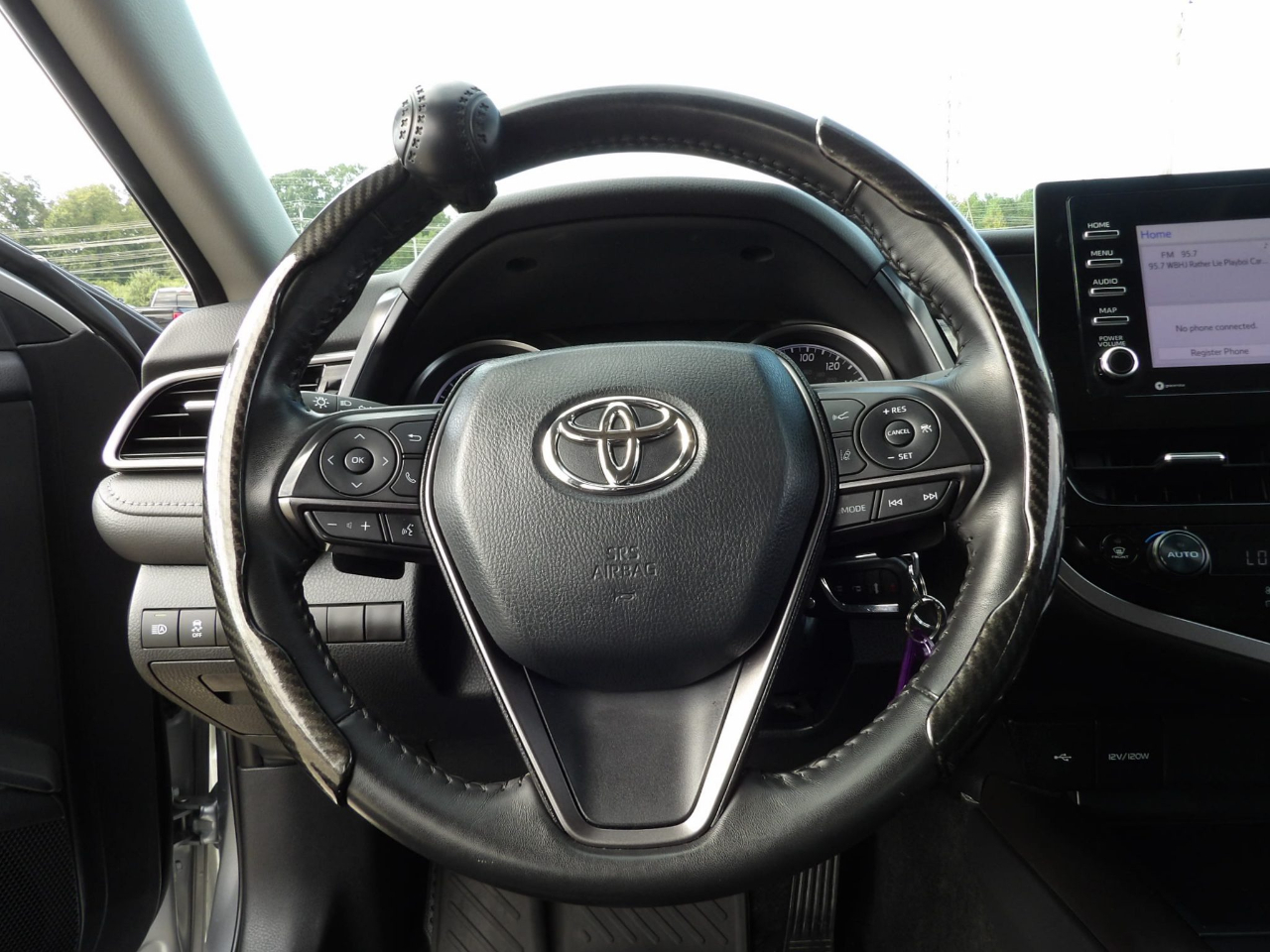 Toyota Camry SE 2024