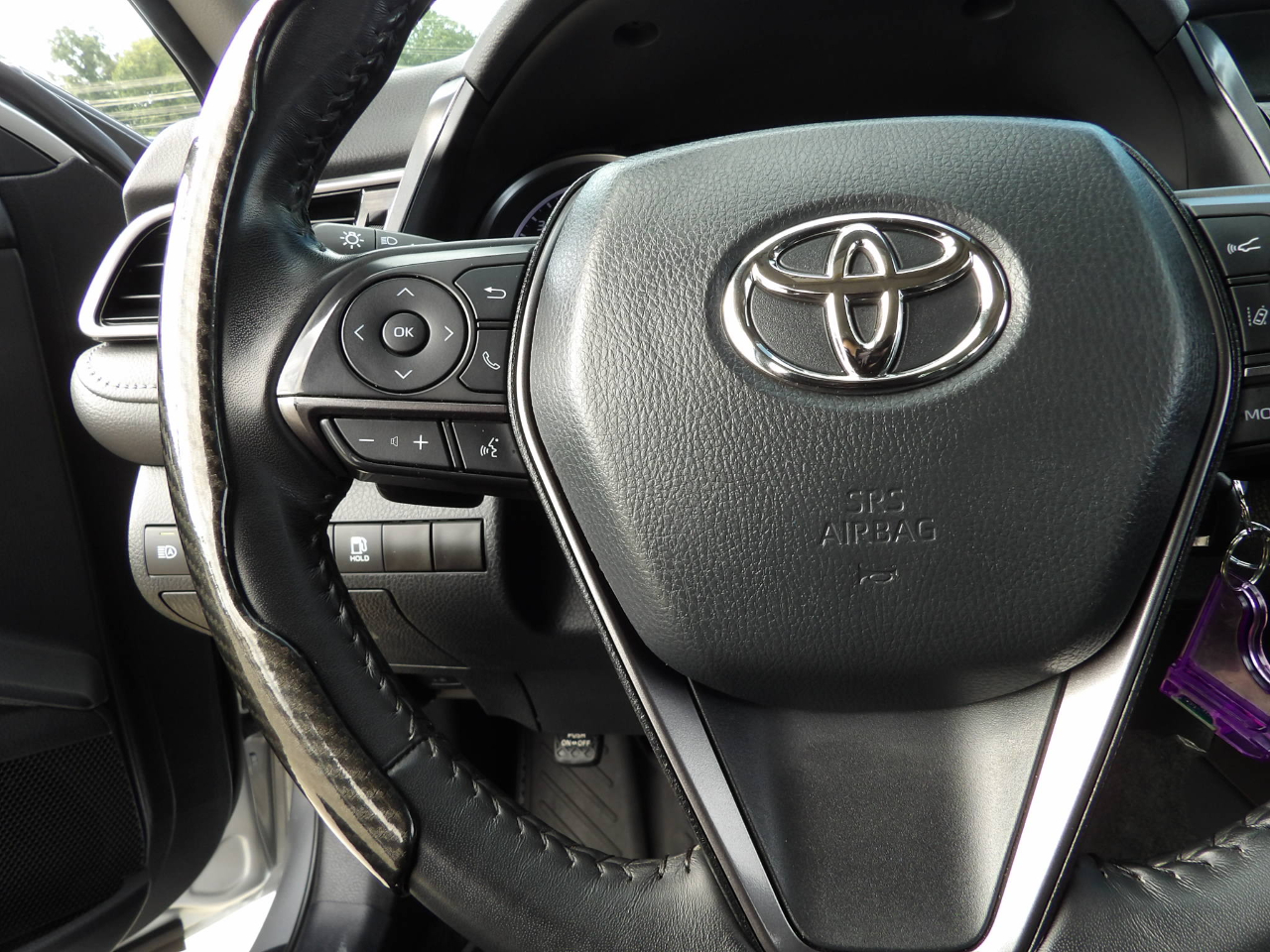 Toyota Camry SE 2024