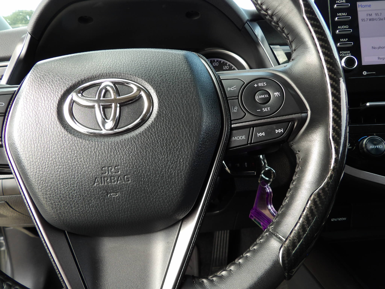 Toyota Camry SE 2024