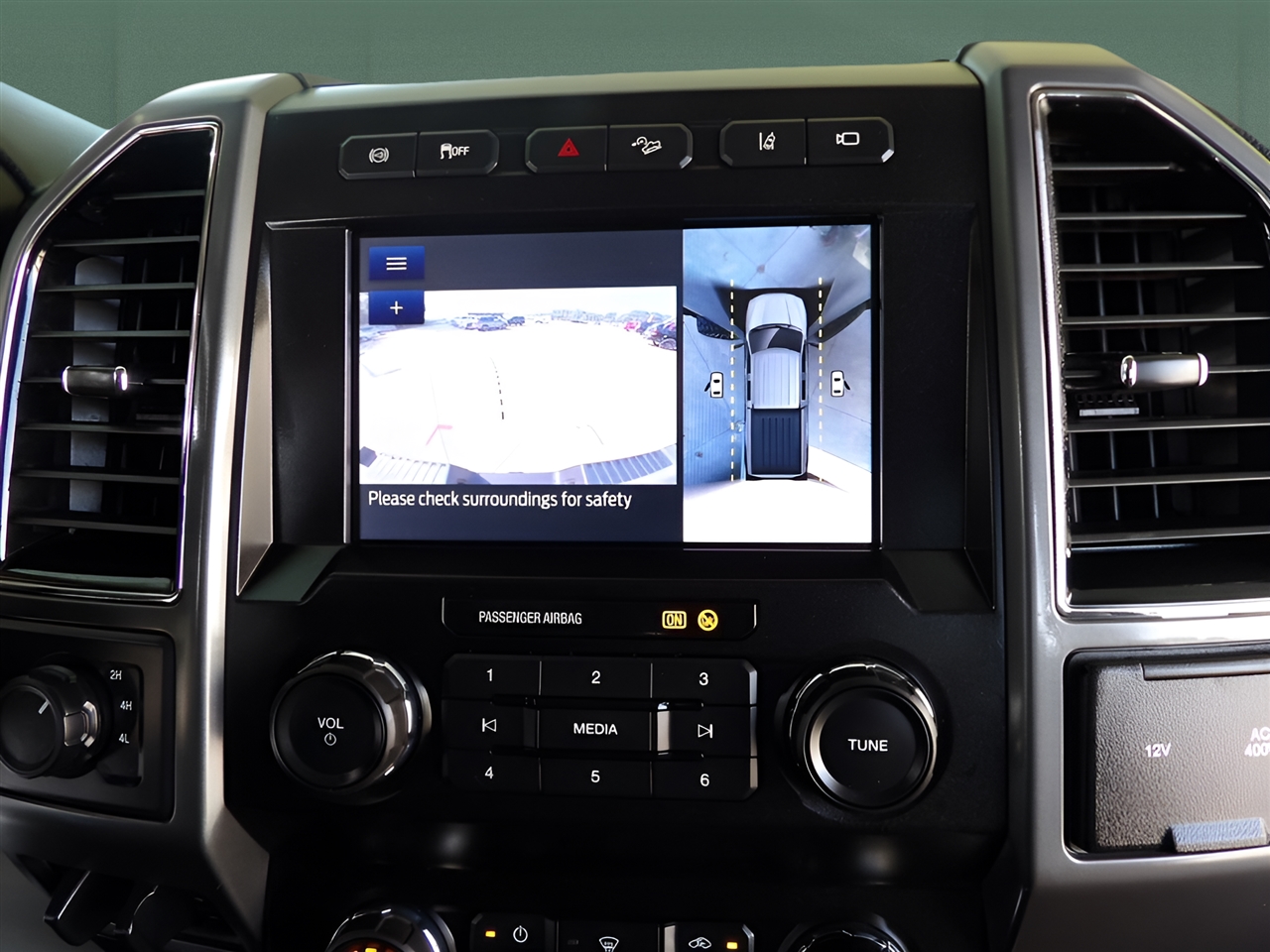 2020 Ford F-250 photo 25