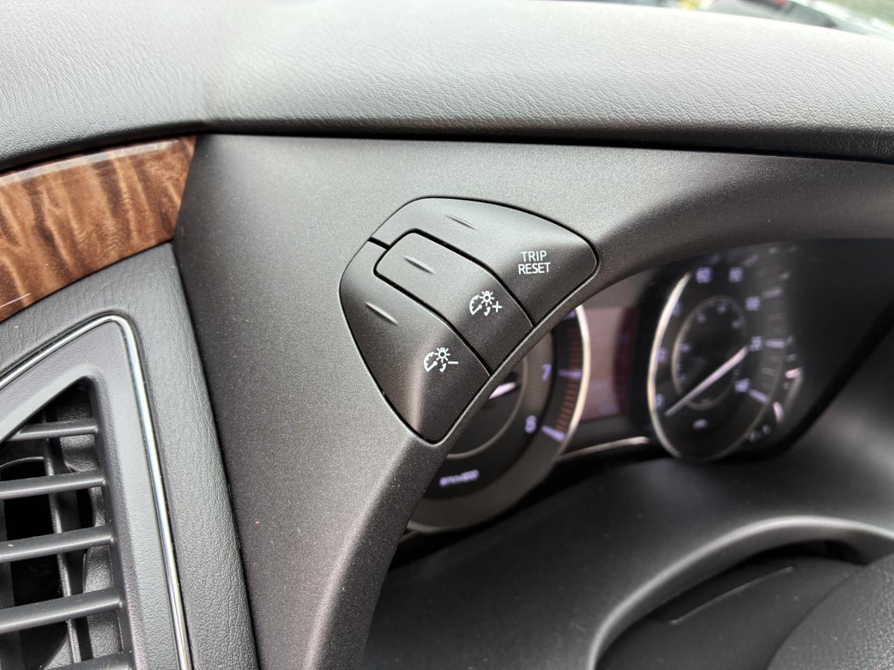 Nissan Armada  2019