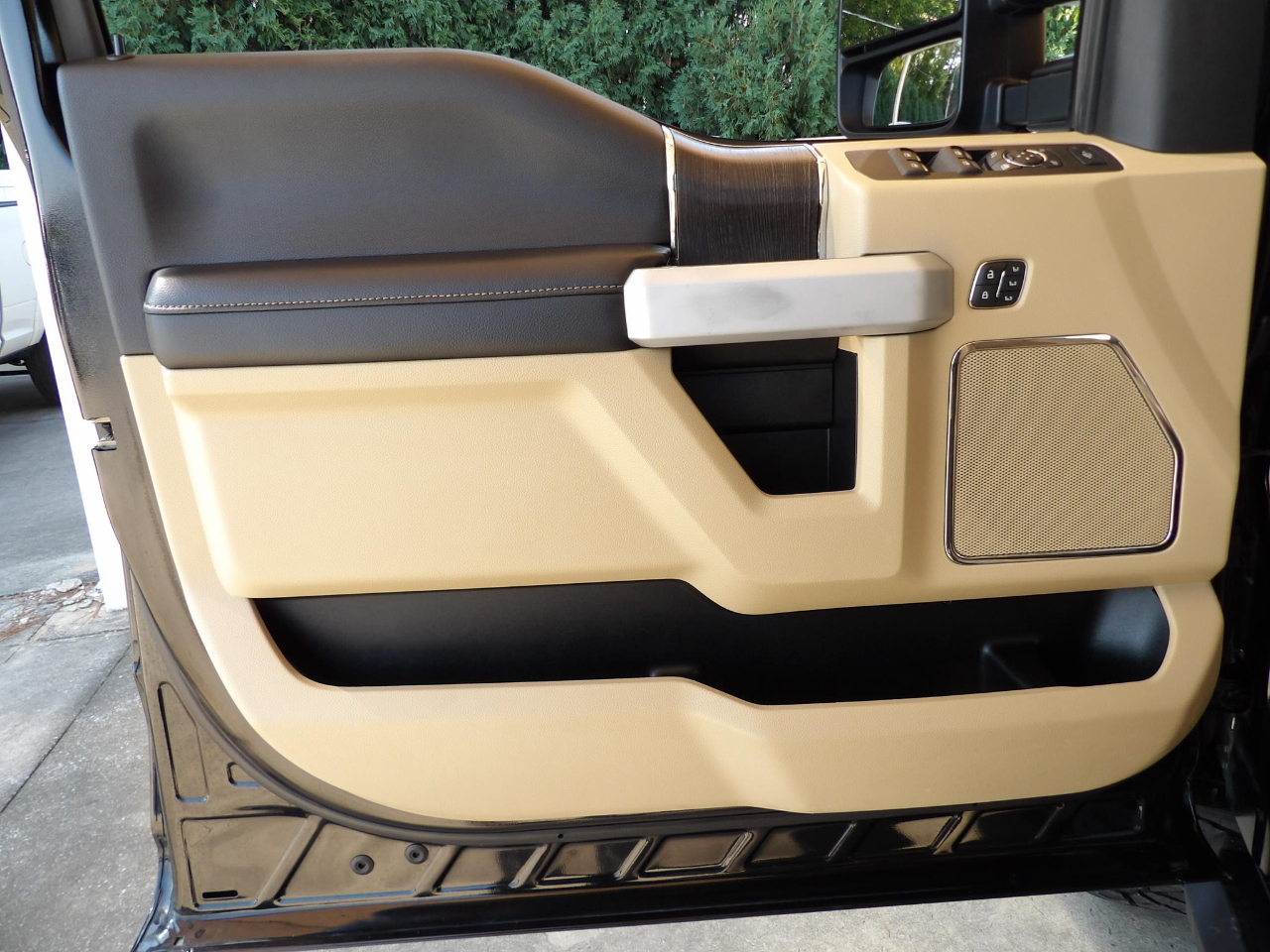 Ford F-250 SD Lariat 2020