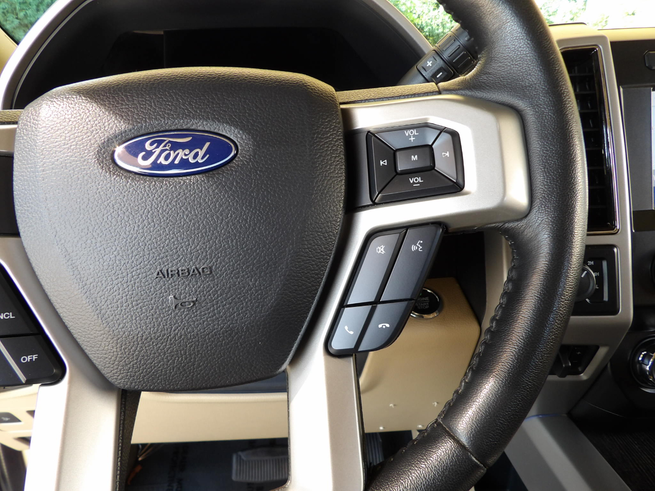 Ford F-250 SD Lariat 2020