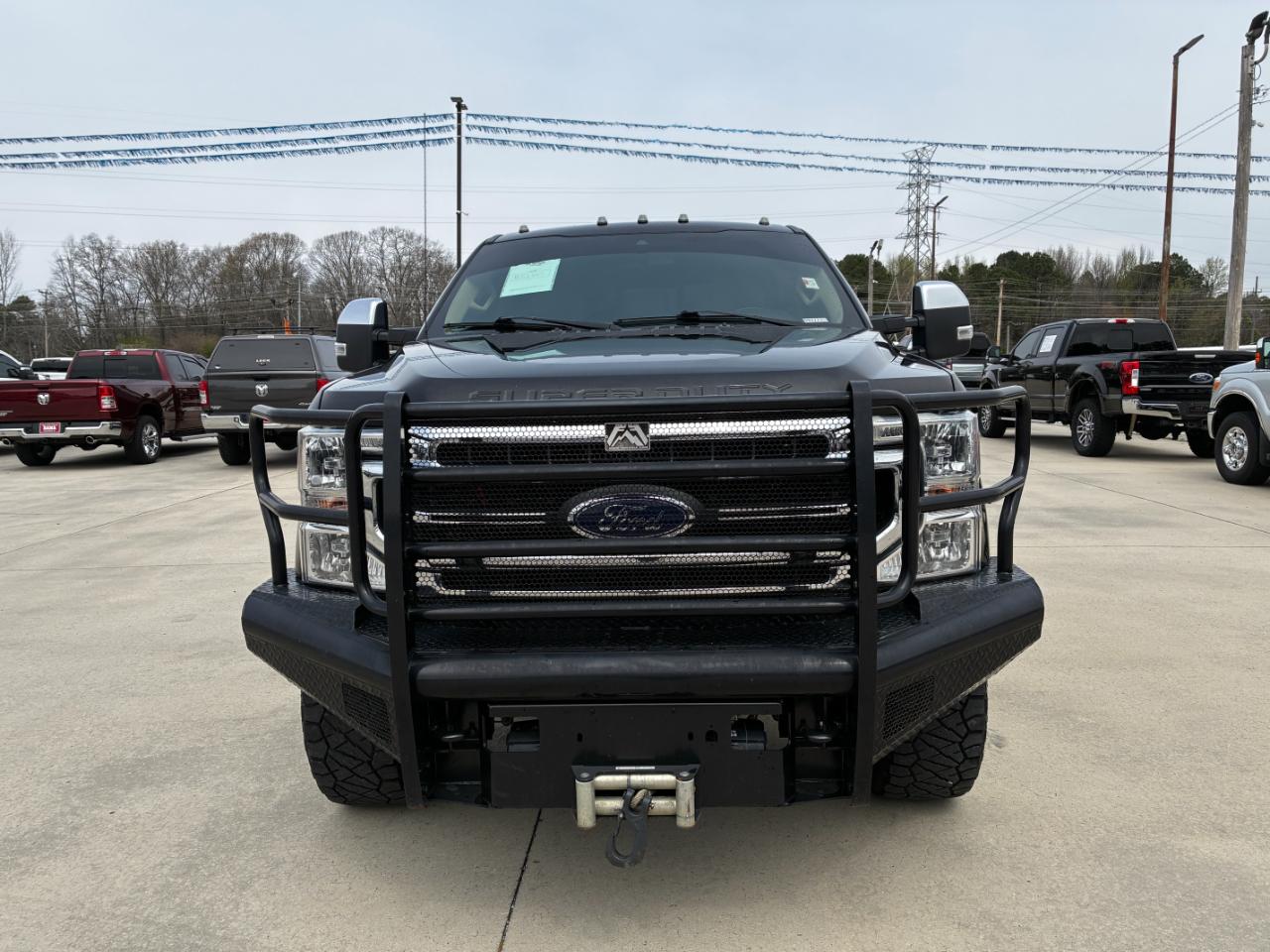Ford F-250 SD Lariat 2020