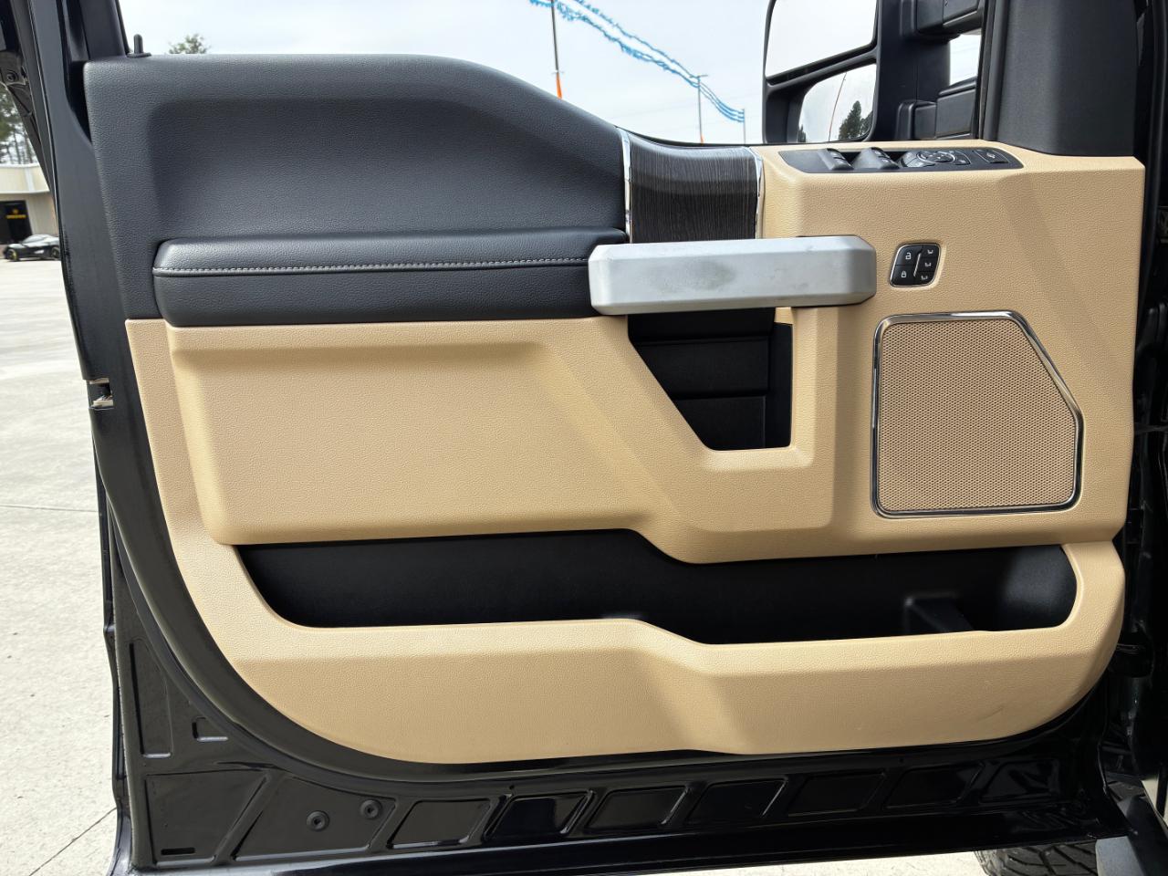 Ford F-250 SD Lariat 2020