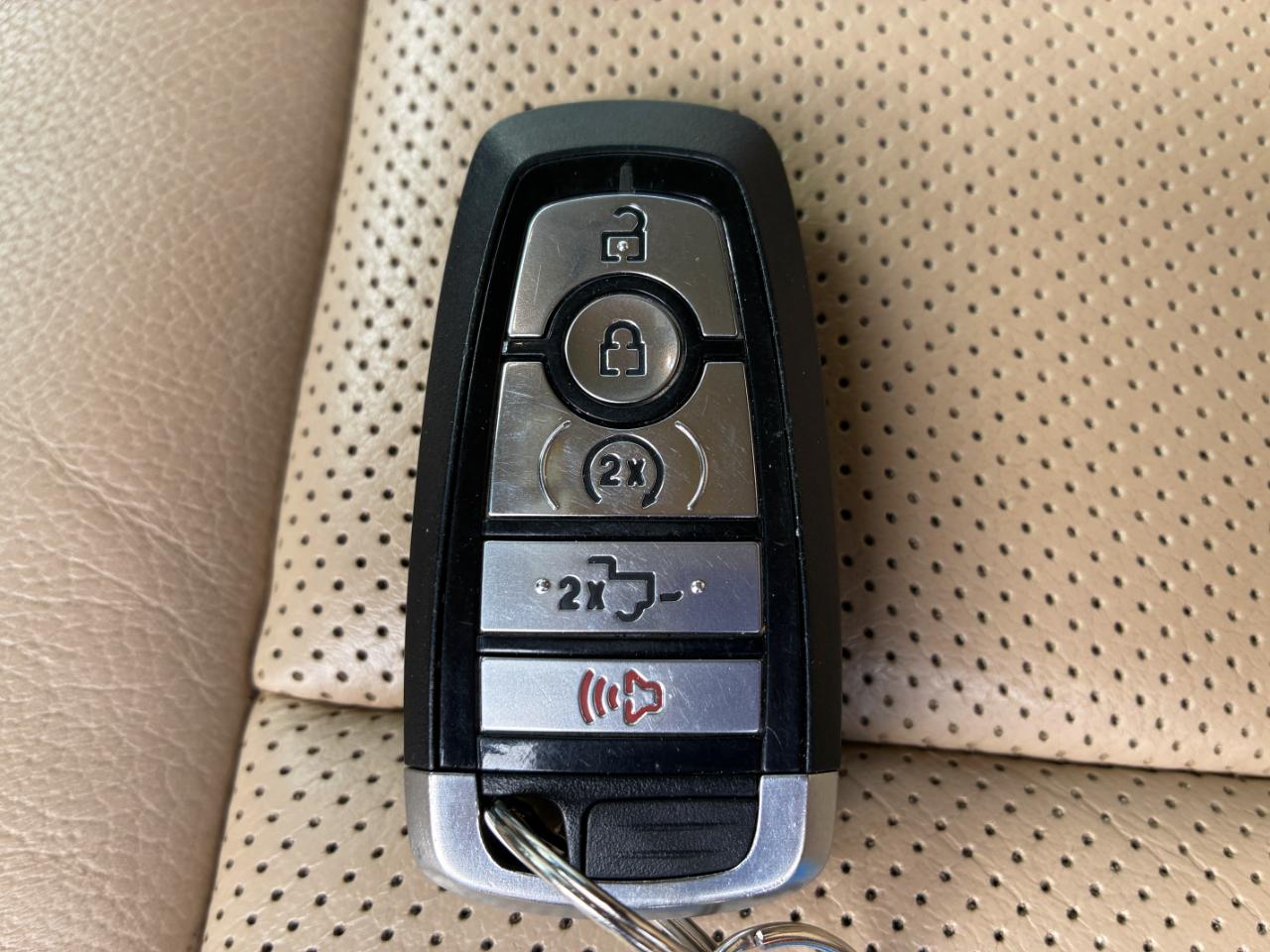 Ford F-250 SD Lariat 2020