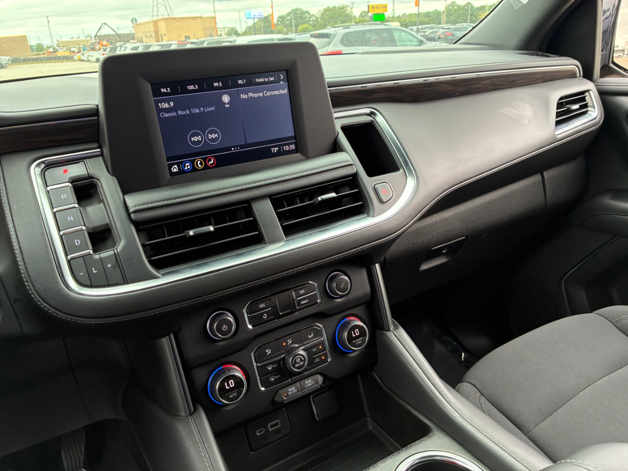 Chevrolet Tahoe  2021