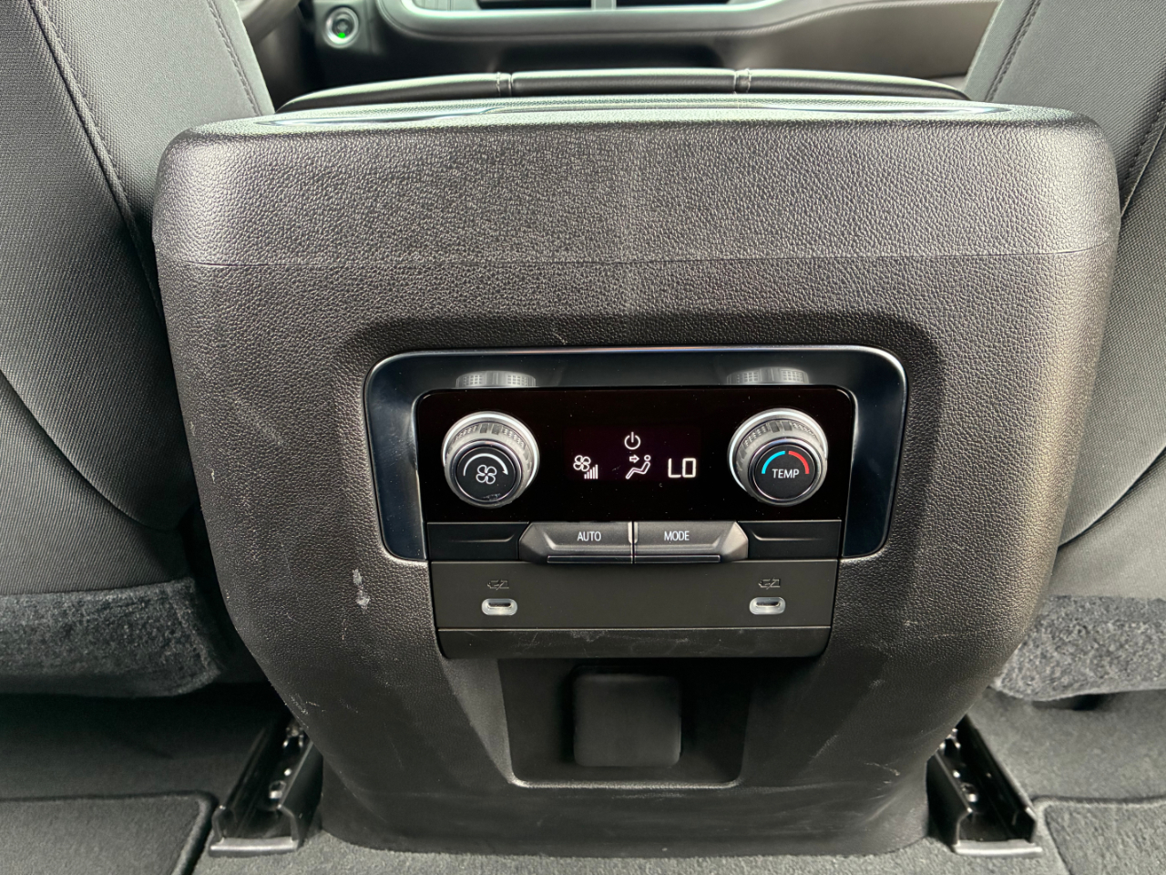 Chevrolet Tahoe  2021