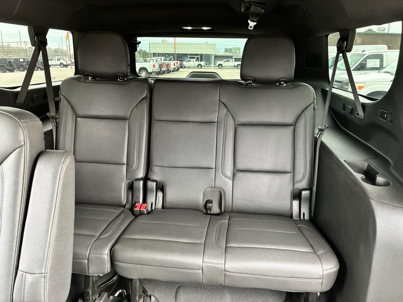 Chevrolet Suburban  2022