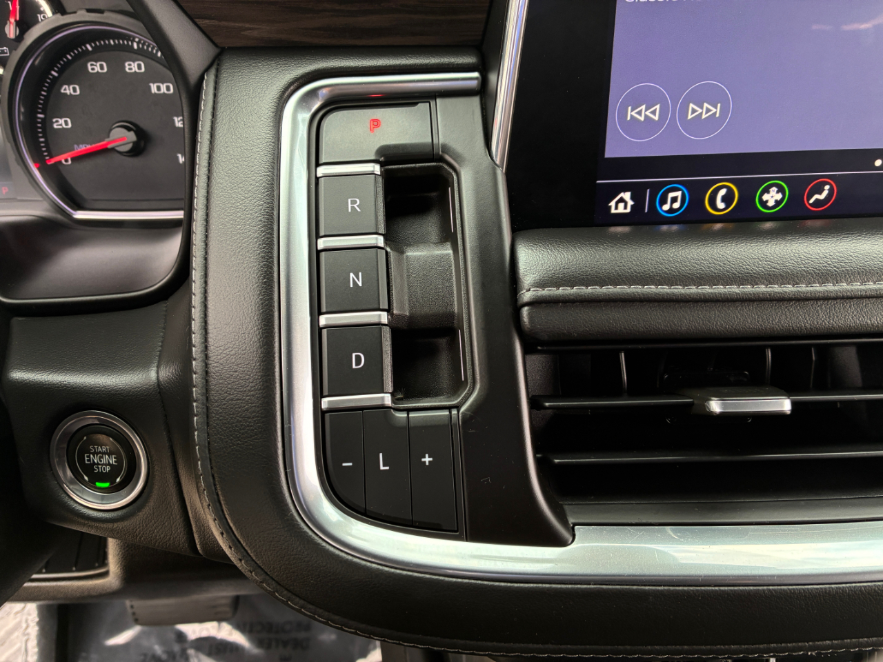 Chevrolet Tahoe  2021