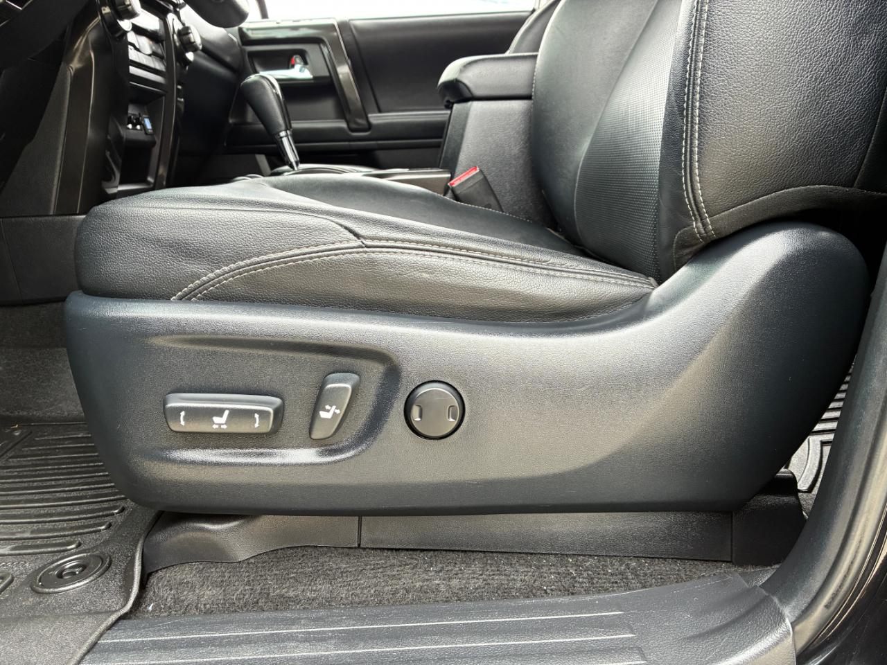 Toyota 4Runner  2020