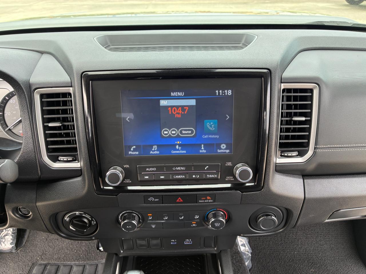 Nissan Frontier SV 2024