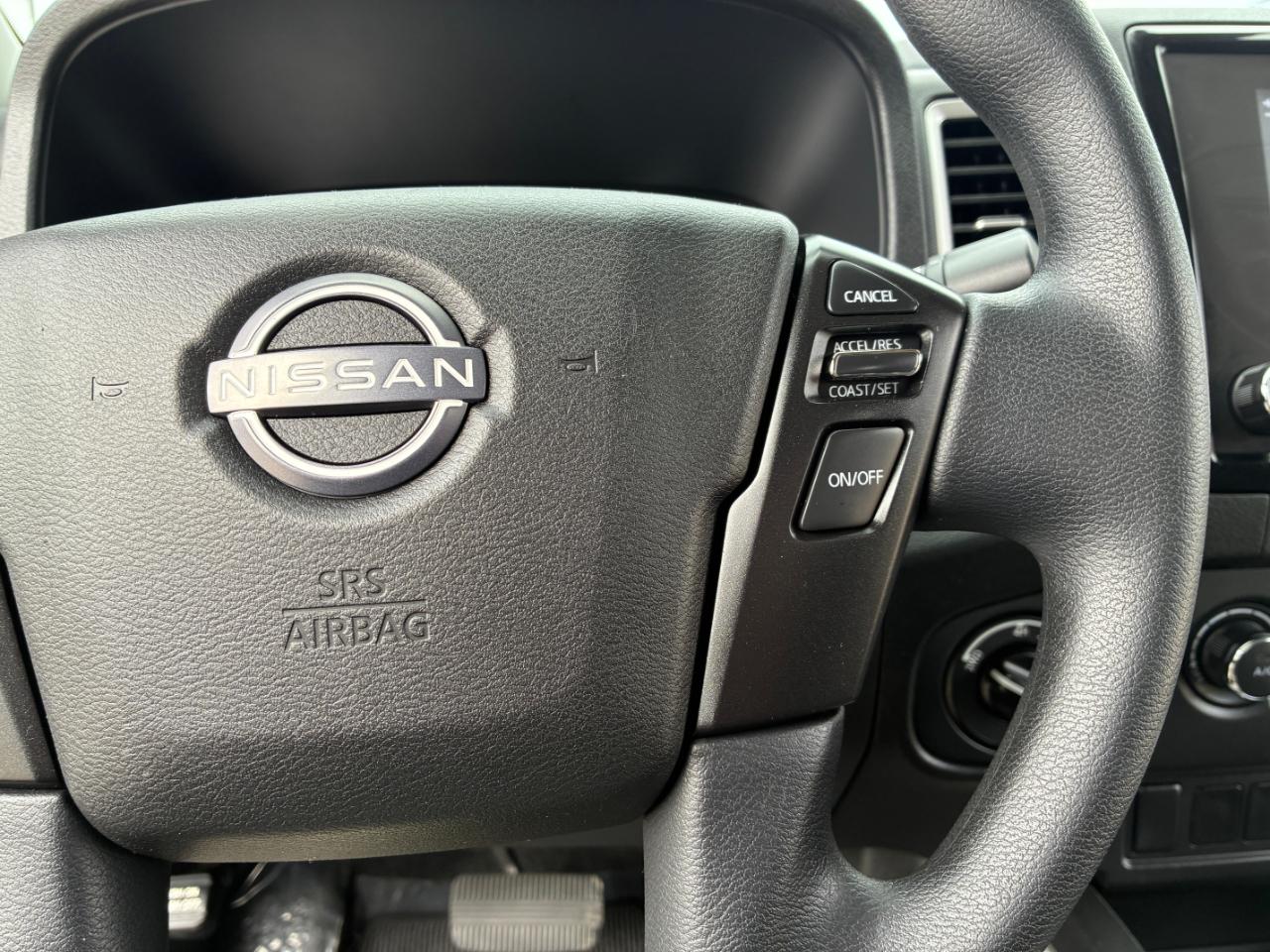 Nissan Frontier SV 2024