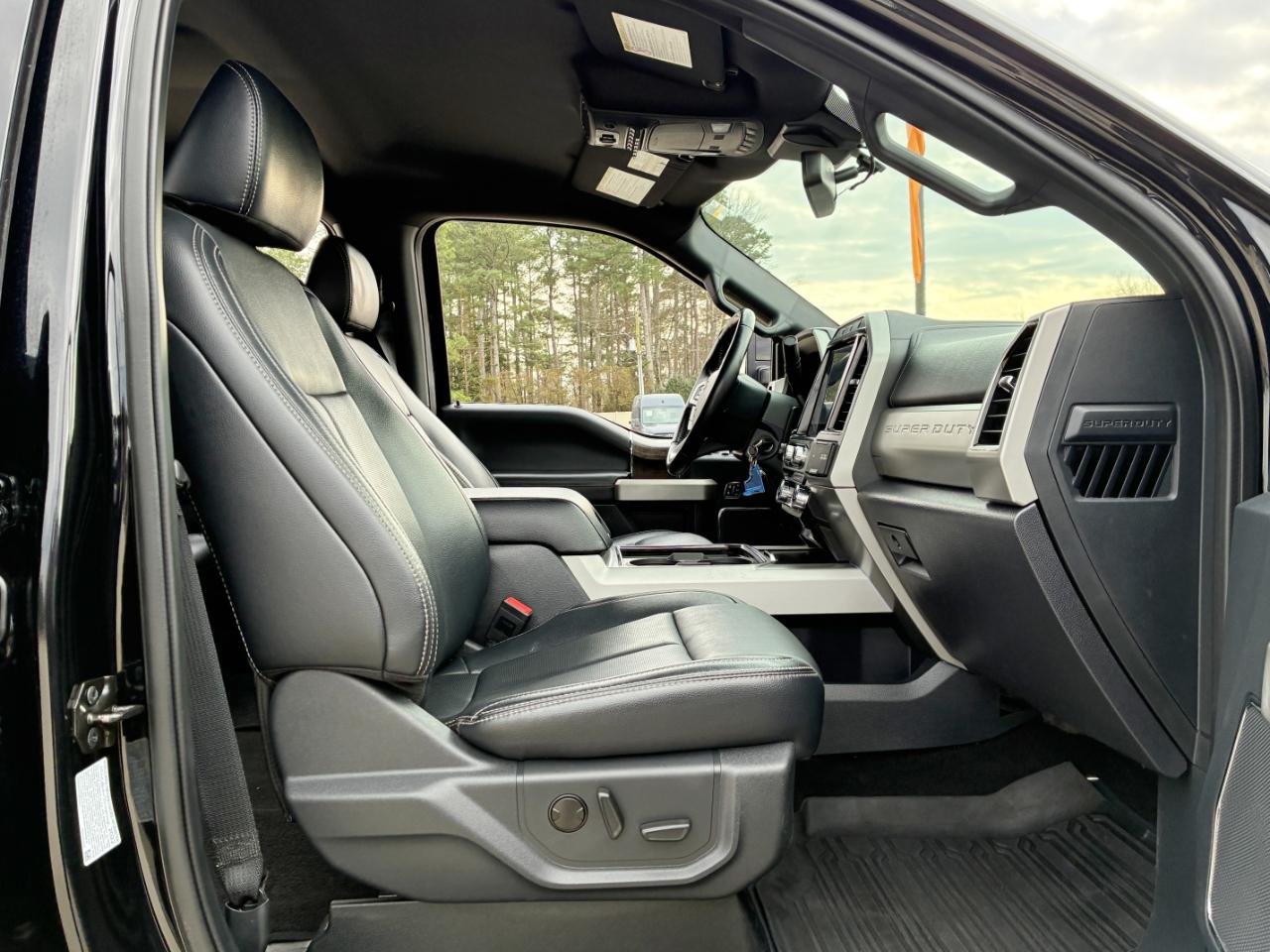 Ford F-250 SD Lariat 2022