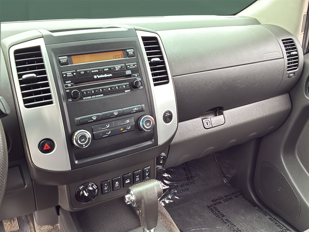 Nissan Frontier  2012