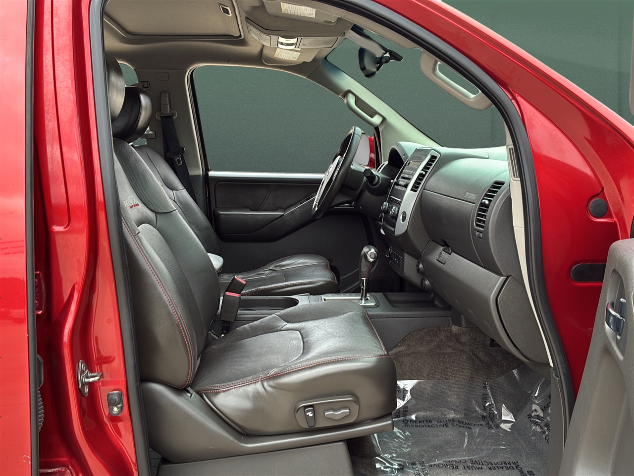 Nissan Frontier  2012