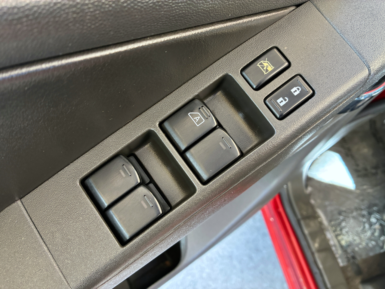 Nissan Frontier  2012