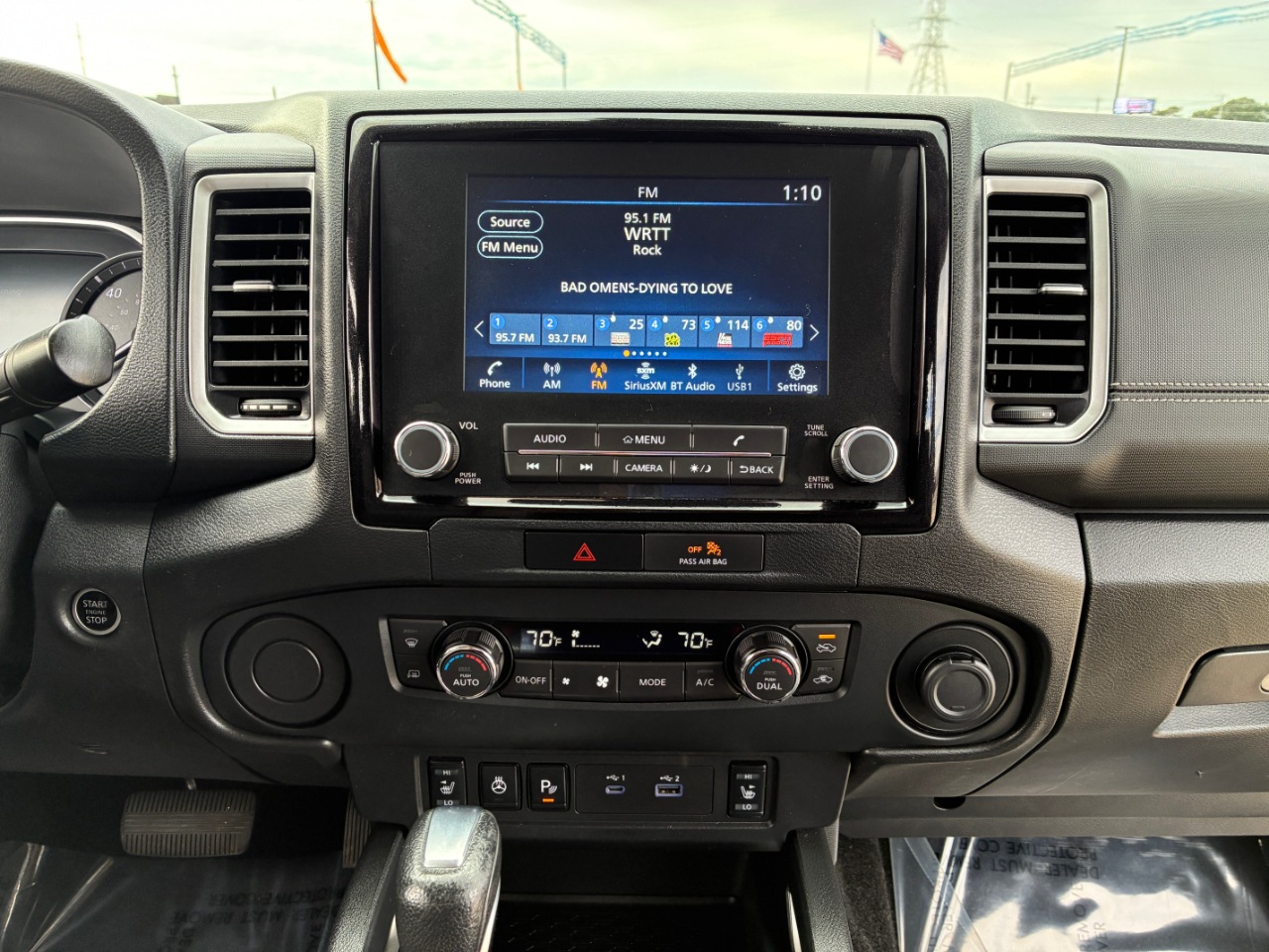 Nissan Frontier SV 2023