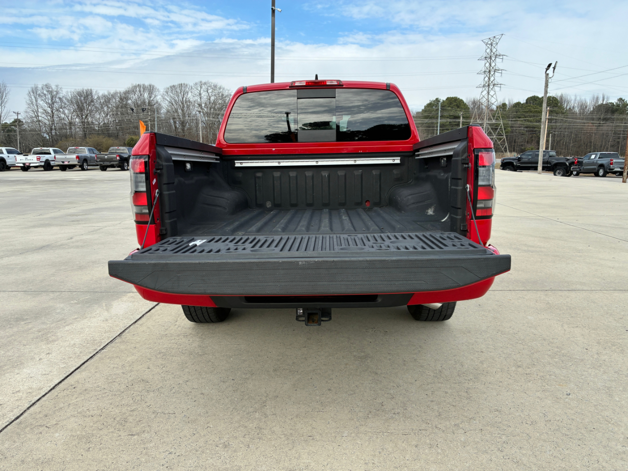 Nissan Frontier SV 2023