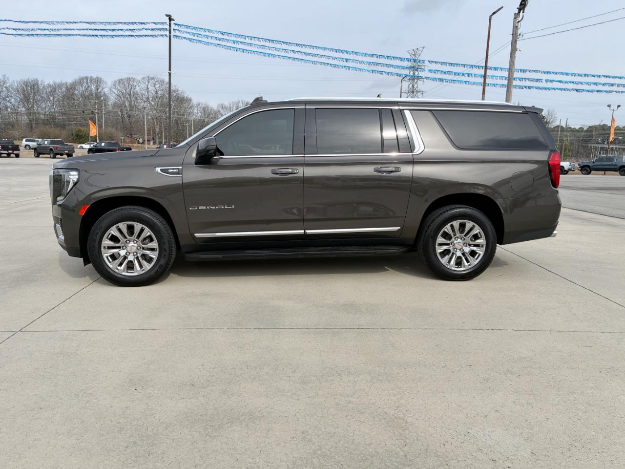 GMC Yukon XL  2021