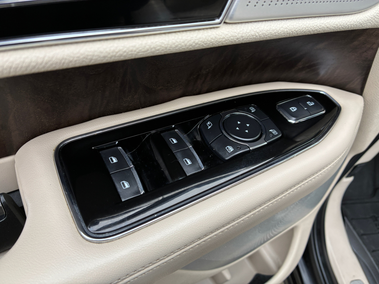 Lincoln Navigator  2020