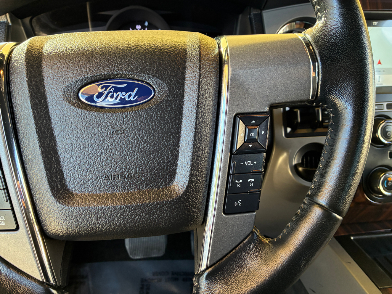 Ford Expedition  2017