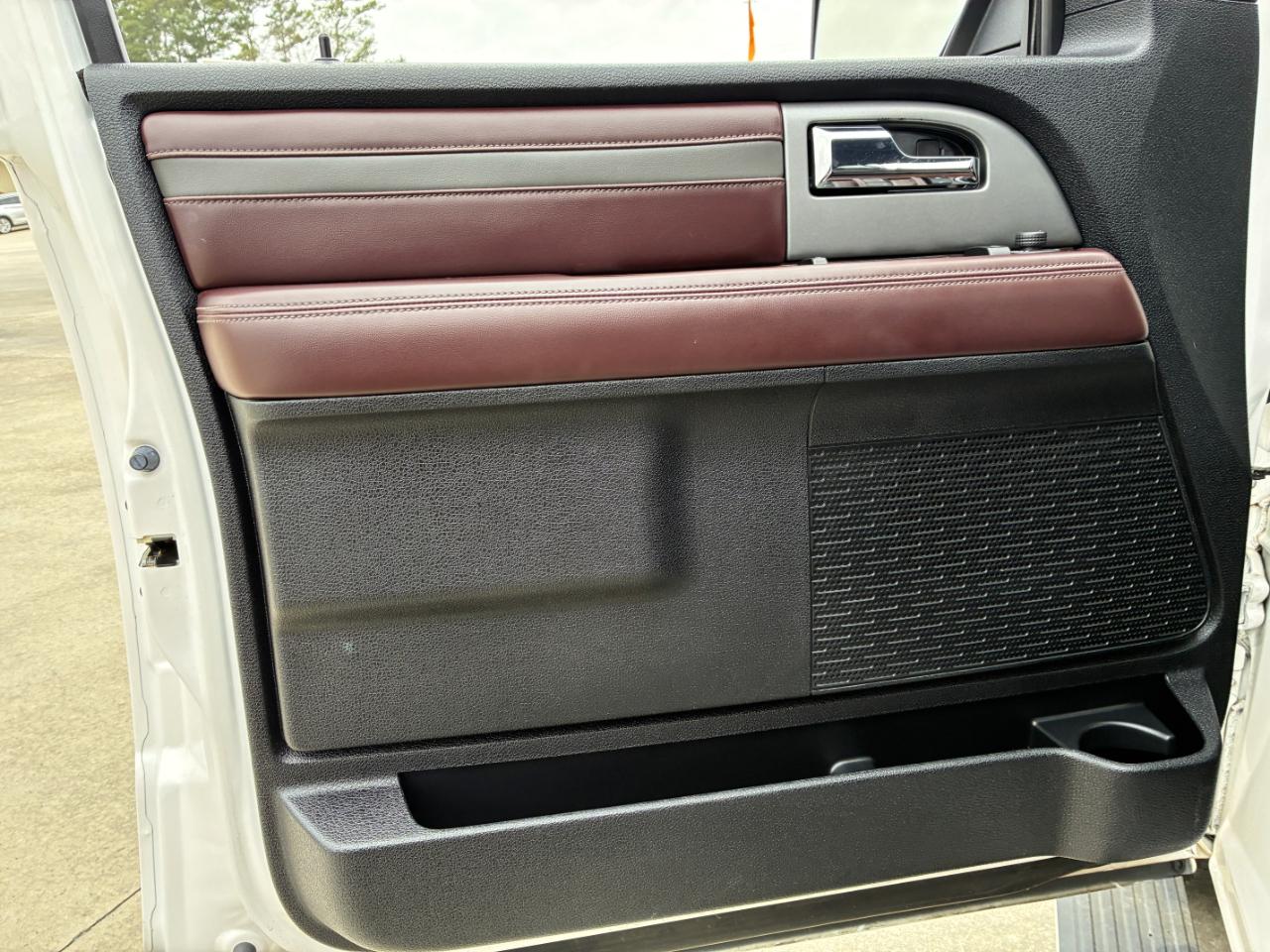 Ford Expedition  2017