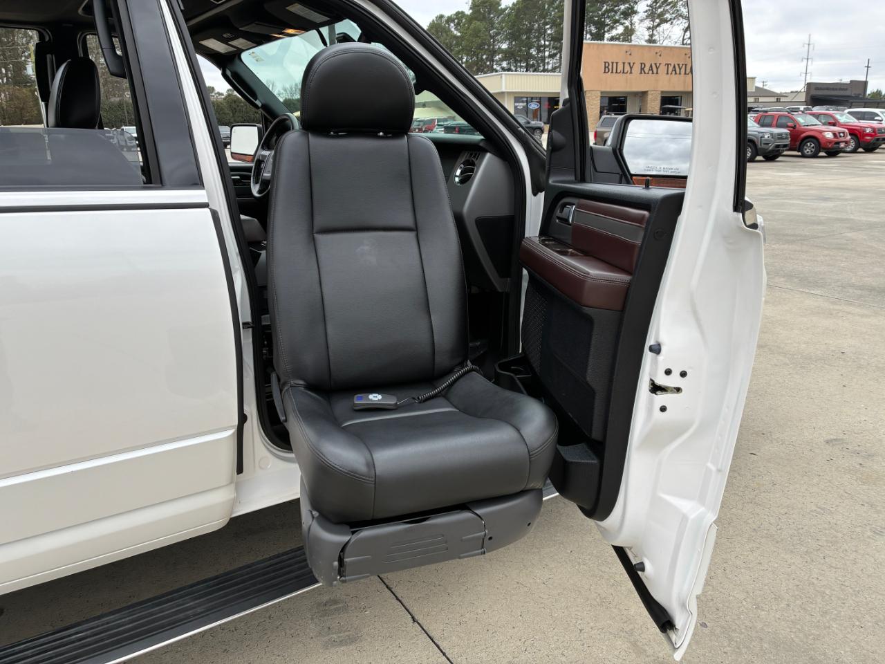 Ford Expedition  2017