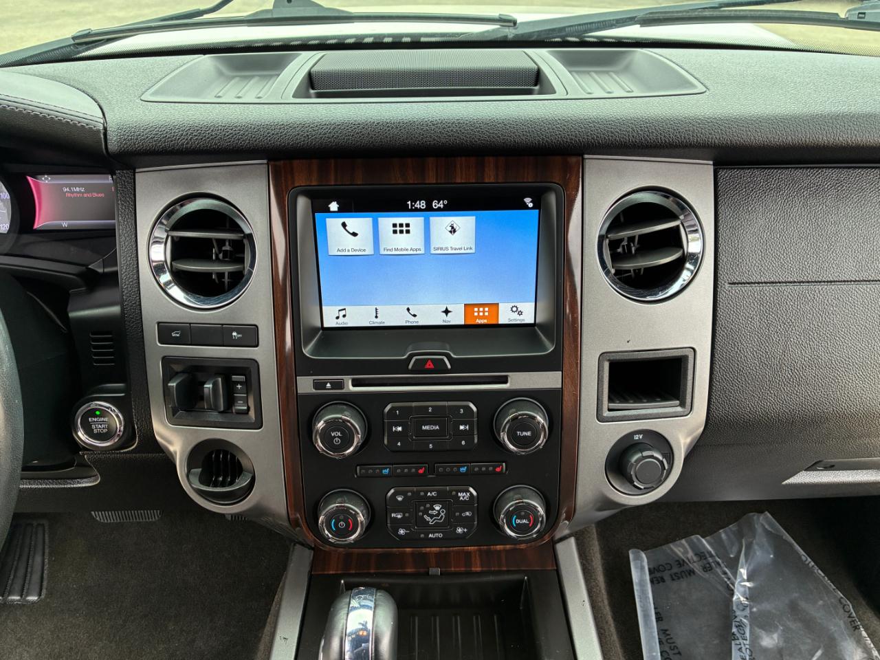 Ford Expedition  2017