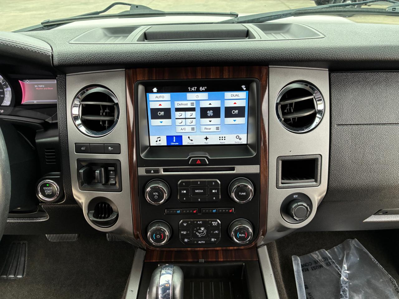 Ford Expedition  2017