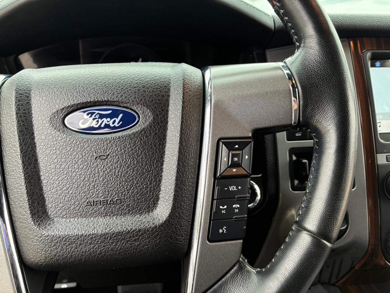 Ford Expedition  2017