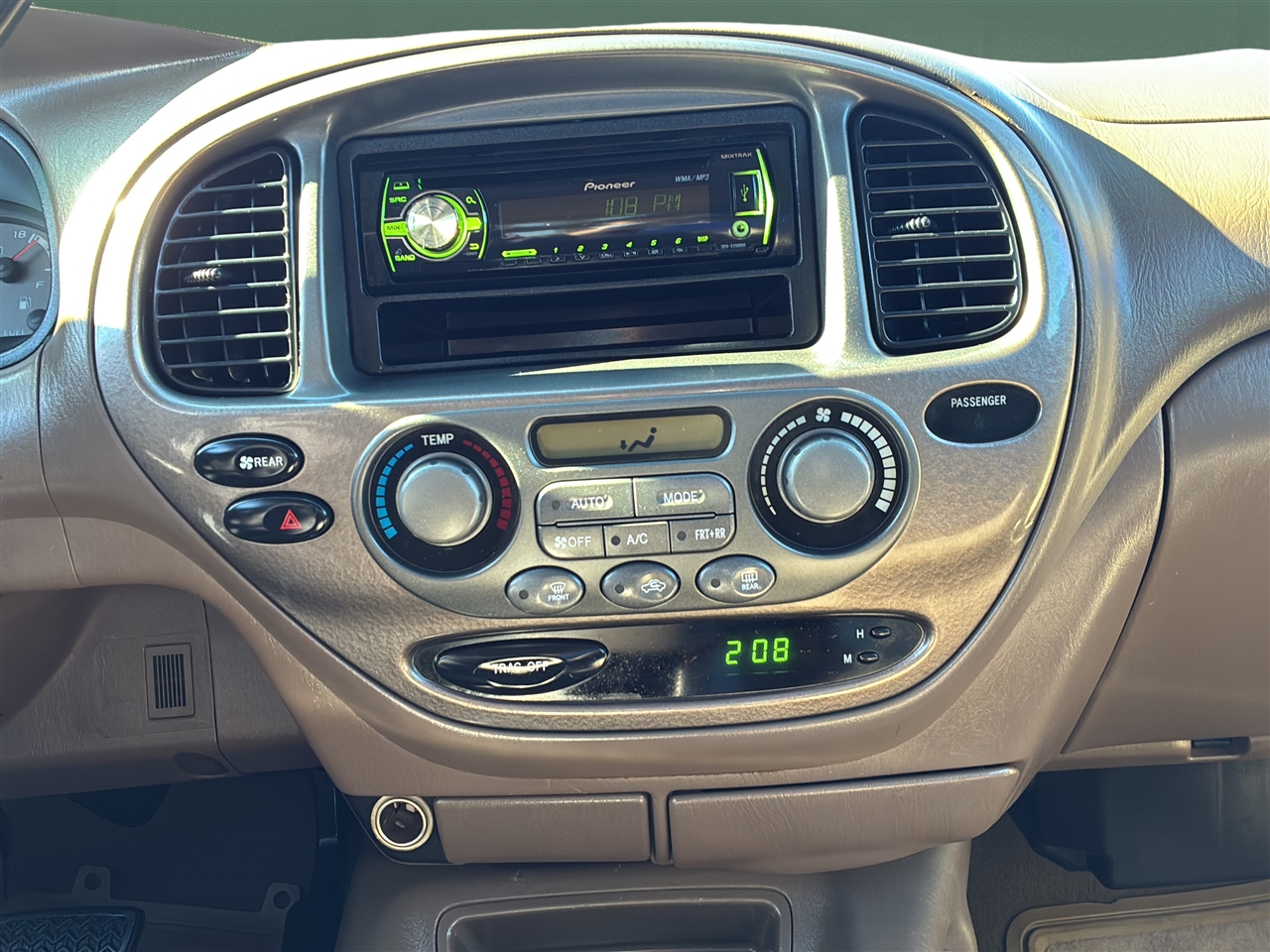 Toyota Sequoia Limited 2WD 2003