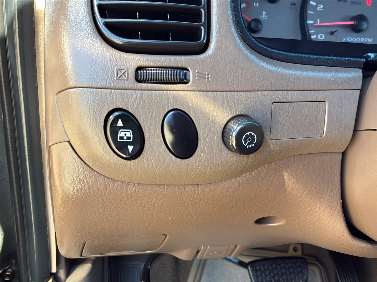 Toyota Sequoia Limited 2WD 2003