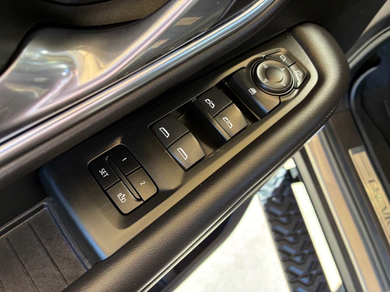 Chevrolet Tahoe  2021