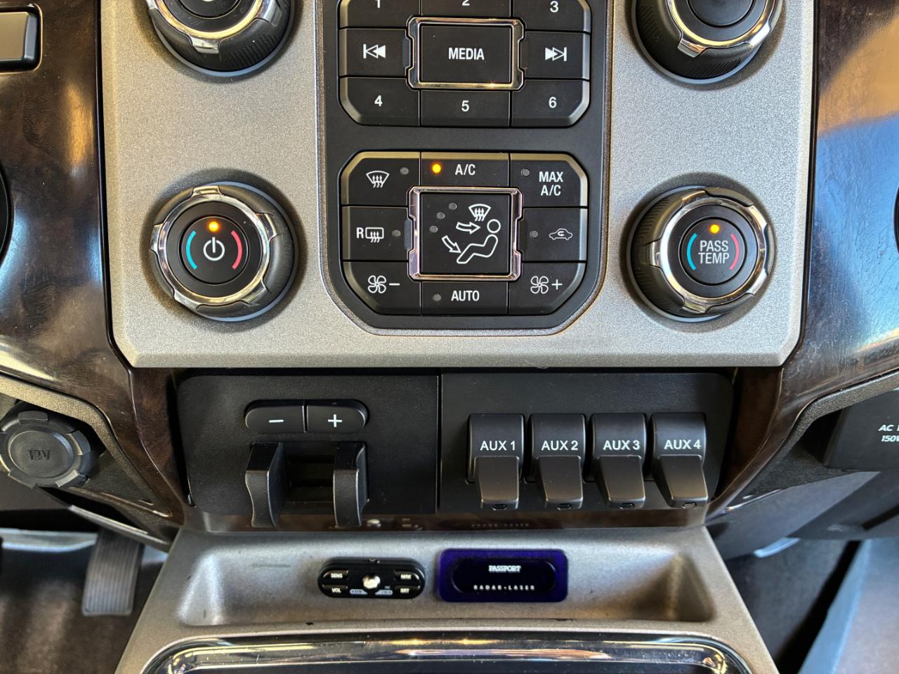 Ford F-250 SD Platinum 2015