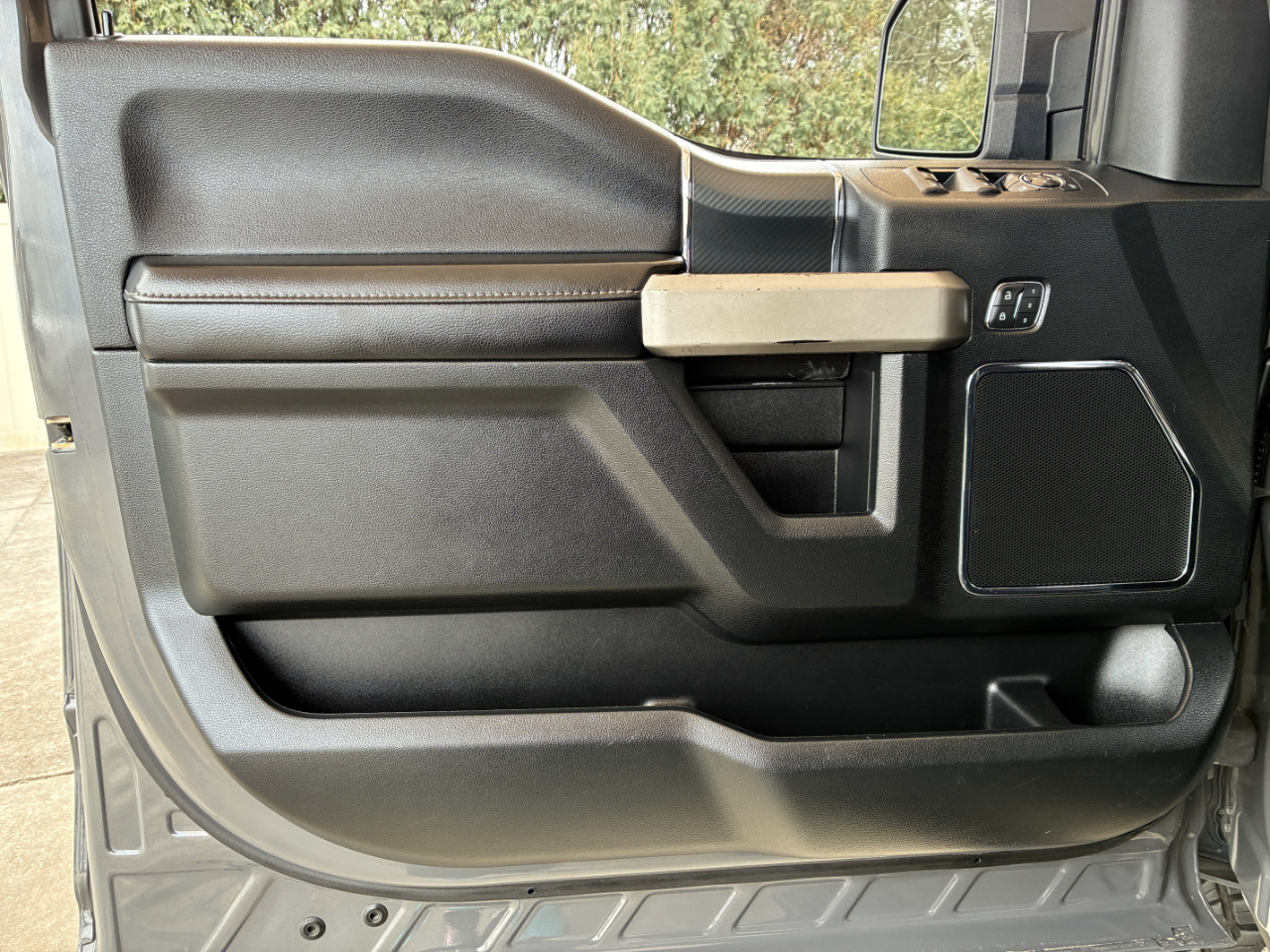 Ford F-150 Lariat 2020