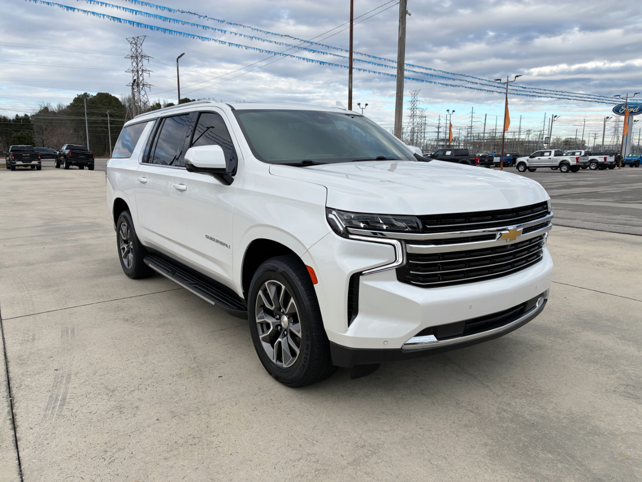 Chevrolet Suburban 1500 LT 2023