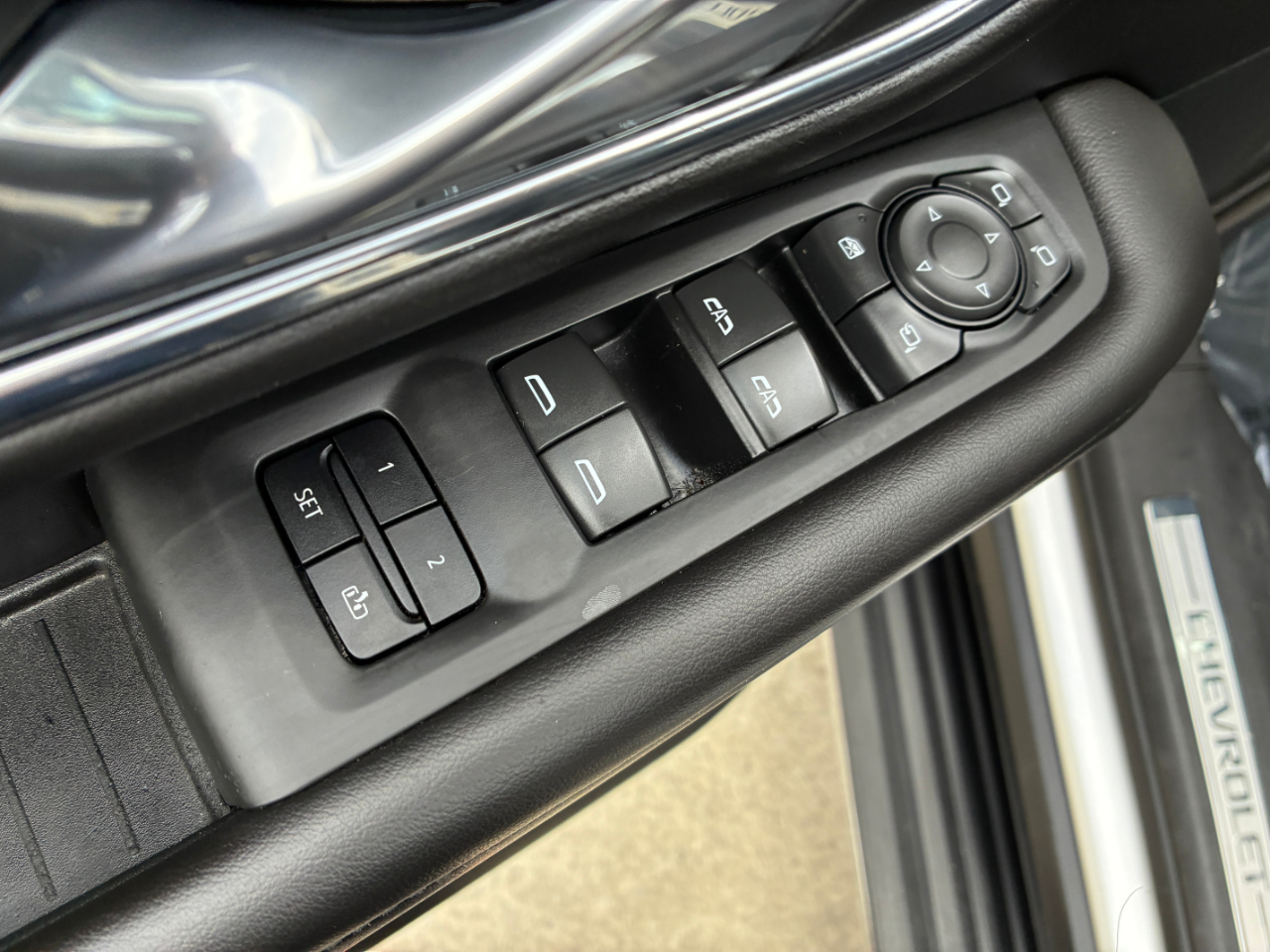 Chevrolet Suburban 1500 LT 2023