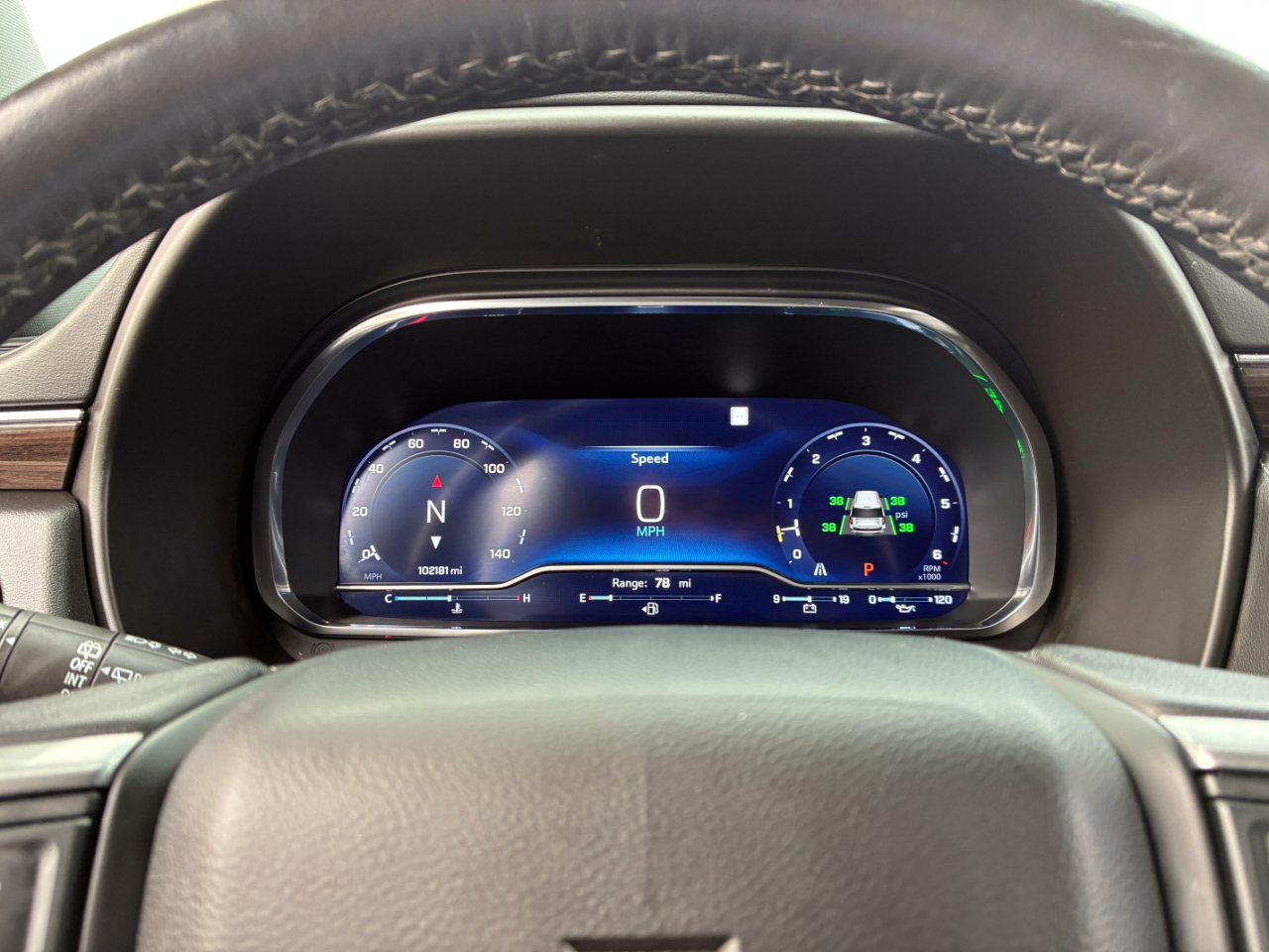 Chevrolet Suburban 1500 LT 2023