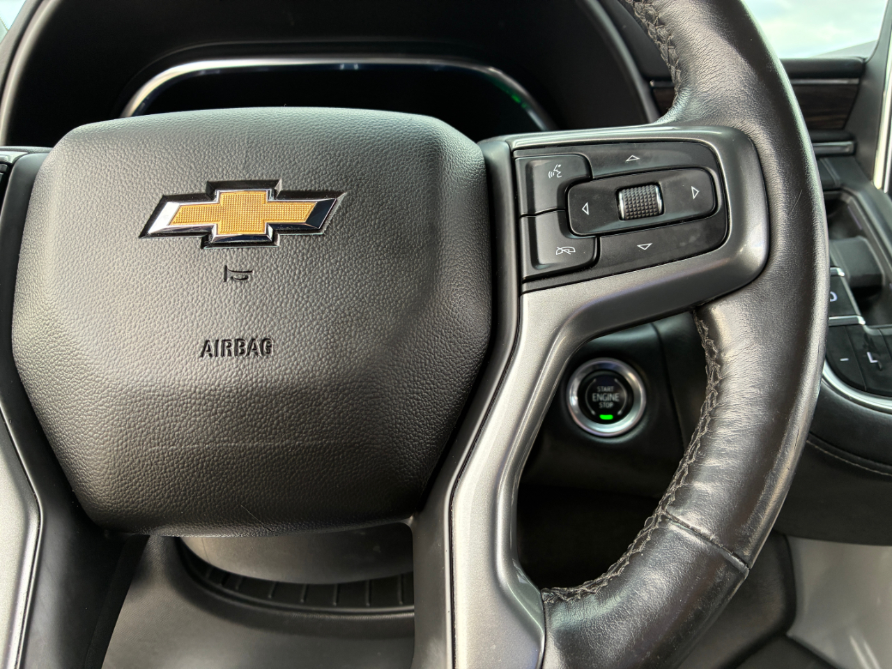 Chevrolet Suburban 1500 LT 2023