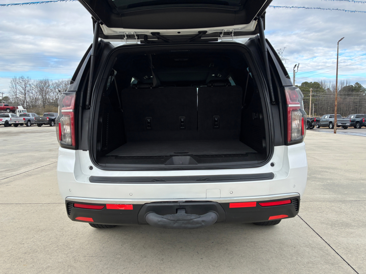 Chevrolet Suburban 1500 LT 2023