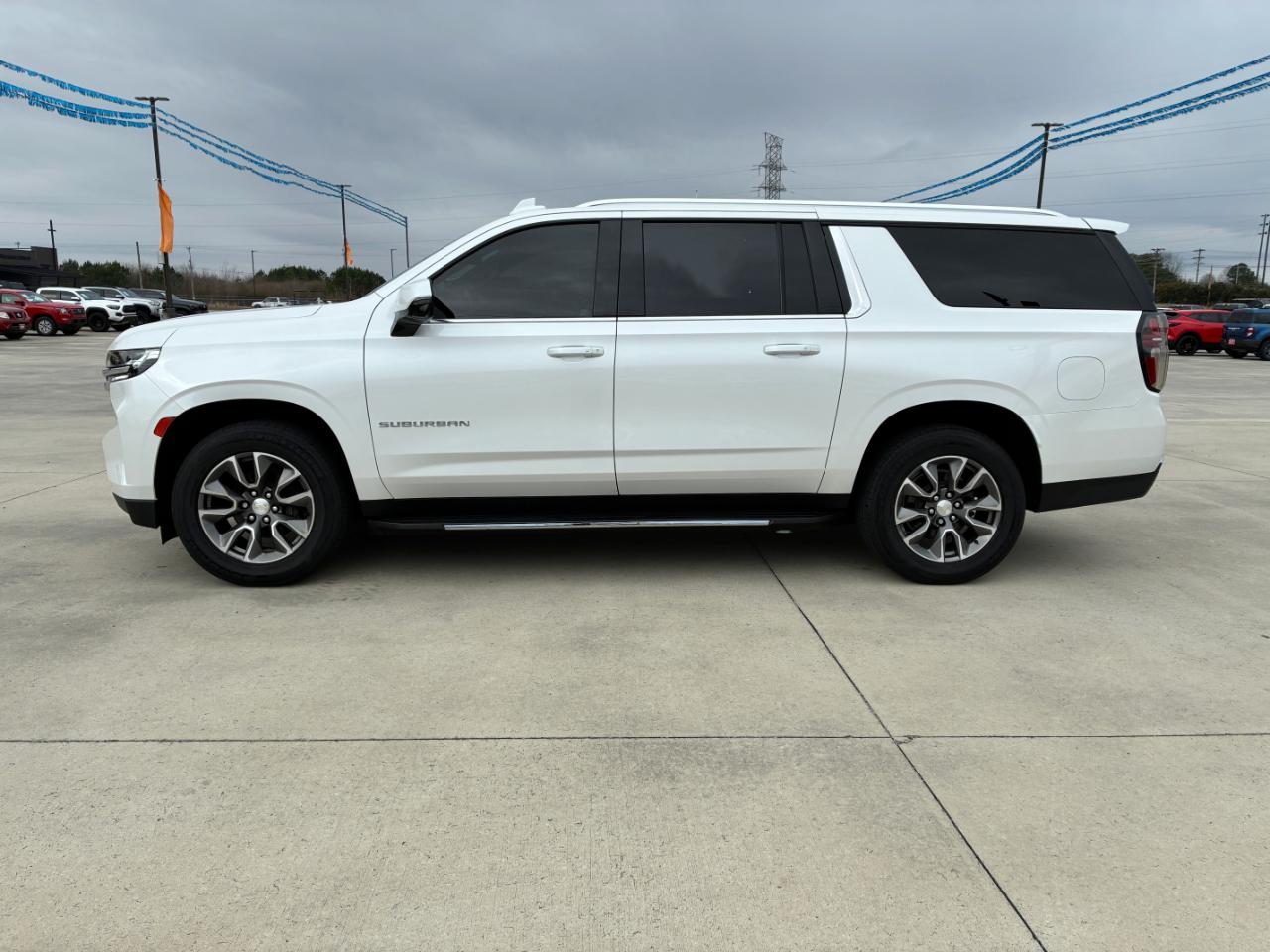 Chevrolet Suburban  2023