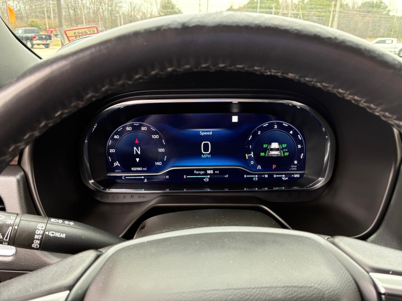 Chevrolet Suburban  2023