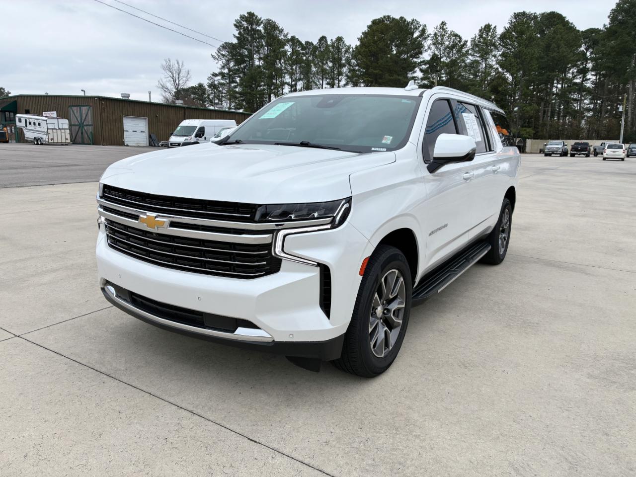 2023 Chevrolet Suburban 1500 LT